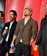 Filename=061.jpg
Filesize=1511KiB
Dimensions=2000x1379
Date added=Jul 18, 2020 061.jpg